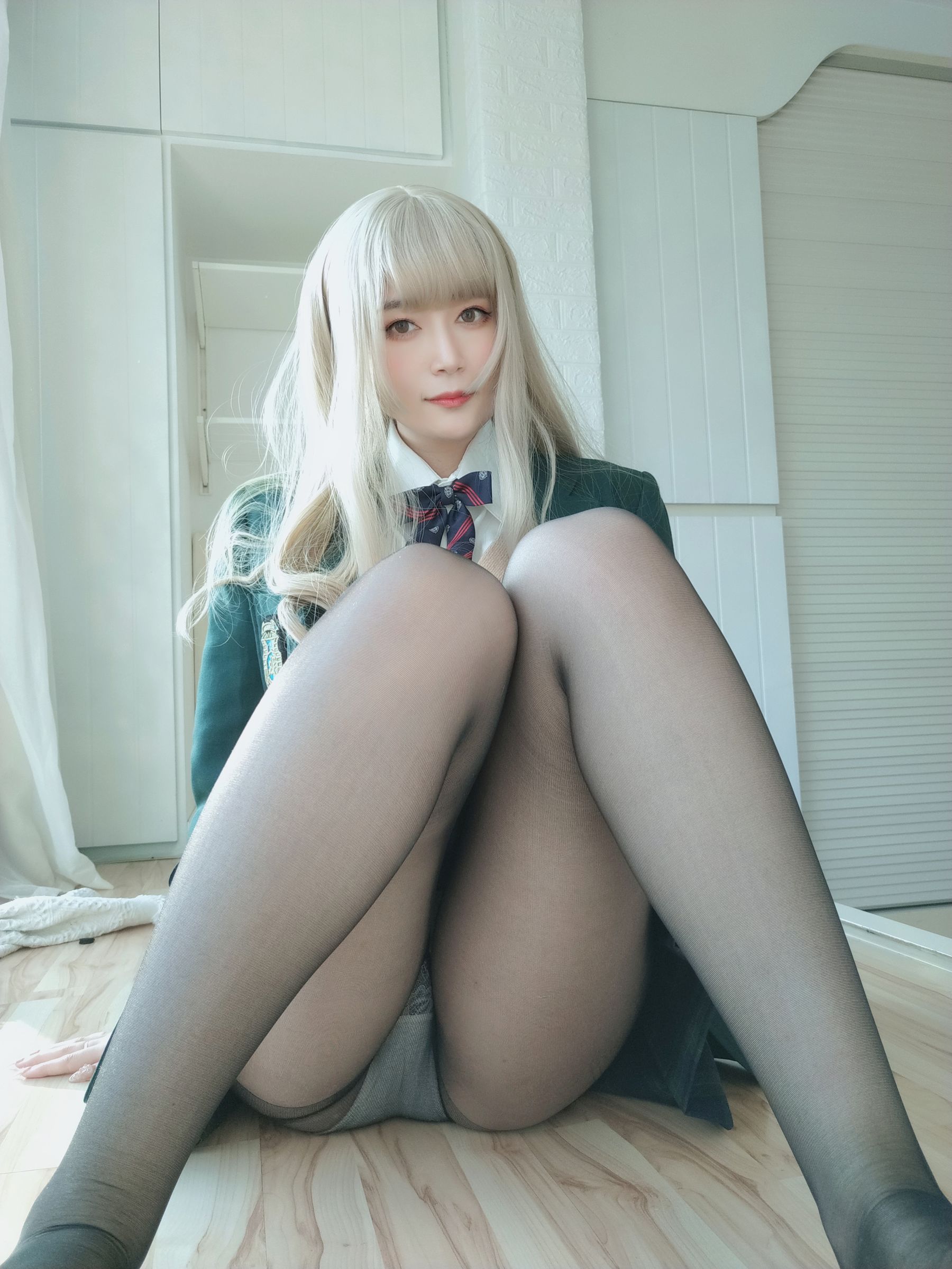 [COS写真]小姐姐白银81–灰色空间插图2